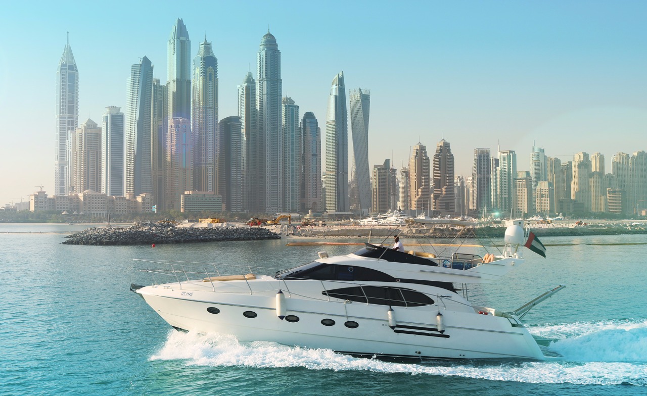 yacht booking price in dubai
